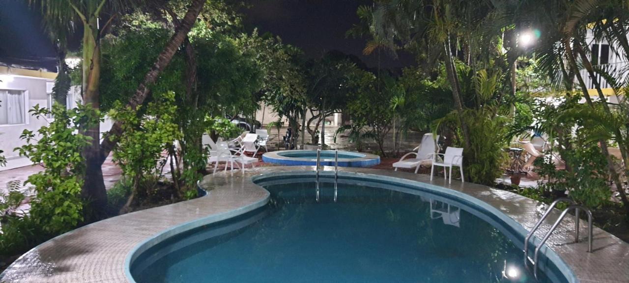 Hotel Hermanos Aguilar Cozumel Exteriér fotografie